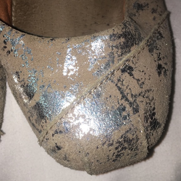 TOMS Ballerina Flats Size 6W. - Picture 5 of 5